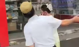 Công an vào cuộc vụ tài xế taxi dùng gạch tấn công hành khách