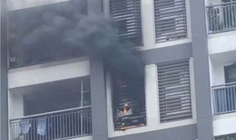 TPHCM: Cháy căn hộ tầng 10 ở chung cư cao tầng trên đường Nguyễn Hữu Cảnh
