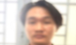 Thanh niên xâm hại bé gái quen qua mạng rồi đến công an đầu thú