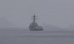 Loạt tàu khu trục Mỹ tiến hành rà phá thủy lôi ở eo biển Hormuz