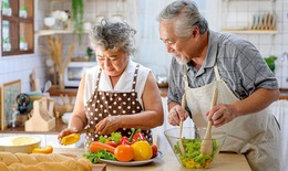 Thực đơn hỗ trợ tăng tuổi thọ cho người già