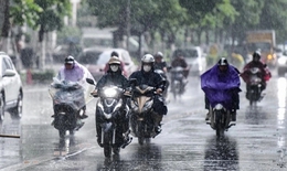 Nhiều khu vực chuyển mưa dông từ chiều tối nay, cảnh báo lũ quét và sạt lở đất.