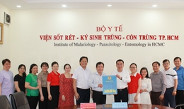 Công đoàn Y tế Việt Nam đồng hành chăm lo sức khỏe nhân viên y tế
