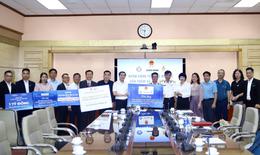 Bộ Y tế tiếp nhận nghĩa tình từ đất liền, chuẩn bị cho chuyến công tác tại Trường Sa