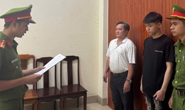 Khởi tố đối tượng điều khiển xe tông rào chắn của lực lượng làm nhiệm vụ