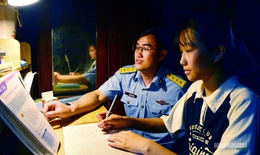 Người 'cha nuôi' trong quân ngũ và hành trình nâng bước em tới trường