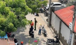 Vụ nam sinh lớp 9 tử vong: Trấn an tâm lý học sinh, thăm hỏi gia đình nạn nhân