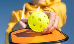 Làm gì để phòng tránh chấn thương khi chơi pickleball?