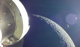 Cách theo dõi trực tiếp tàu vũ trụ Artemis II tiếp cận Mặt Trăng