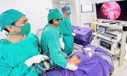 Cứu buồng trứng cho bé gái 9 tuổi nhờ phẫu thuật nội soi kịp thời