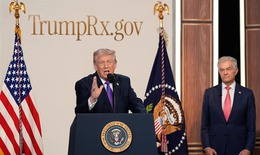 Hai ông lớn ngành dược gia nhập sáng kiến giảm giá thuốc của ông Trump