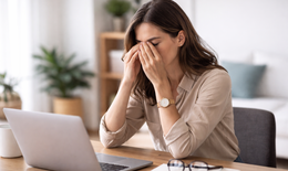 Mỏi mắt do dùng màn hình nhiều cần bổ sung vitamin nào?