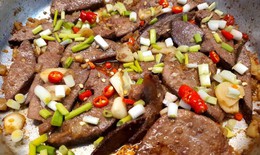 Ăn gan lợn thế nào để bổ dưỡng mà không gây hại?