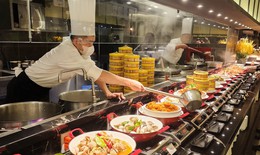 Giá buffet hải sản ở Hà Nội dịp nghỉ lễ 30/4 - 1/5 như thế nào?