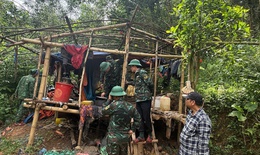 Truy quét điểm nóng khai thác vàng ở Huế, nhiều đối tượng bỏ chạy vào rừng
