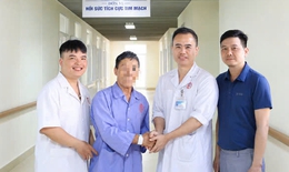 Cứu cụ ông 73 tuổi ở Hải Phòng bất ngờ ngừng tim, ngừng tuần hoàn trước phòng can thiệp