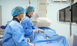 Cứu sống nữ du khách Trung Quốc vỡ lách độ IV nguy kịch