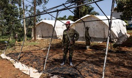 Dịch Ebola diễn biến xấu đi, WHO kêu gọi ngưng bắn tại CHDC Congo