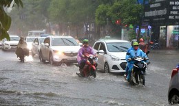 Mưa dông nhiều khu vực trên cả nước trước khi bước vào đợt nắng nóng dài ngày