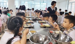 Tiêu chuẩn của WHO giúp giải bài toán dinh dưỡng học đường