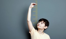 Trẻ bổ sung canxi cần thêm gì để hỗ trợ phát triển chiều cao tối ưu?