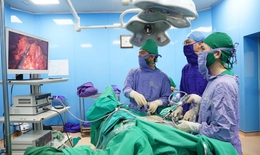 Thoát 'cửa tử' nhờ phẫu thuật nội soi cắt thực quản
