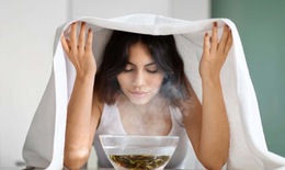 5 tác dụng của việc xông hơi ngải cứu cho da mặt