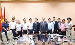 Thứ trưởng Nguyễn Tri Thức tiếp, làm việc với Đại sứ Đặc mệnh toàn quyền nước Cộng hòa Cuba tại Việt Nam