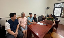 Từ tin nhắn nhận số lô, đề, công an 'khui' đường dây đánh bạc