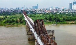 Sau hơn 30 ngày thi công, diện mạo cầu Long Biên hiện ra sao?