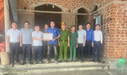 Tuyên dương thanh niên dũng cảm cứu 2 người đuối nước