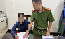Phạt người phụ nữ bán 10 chiếc bánh rán giá 430.000 đồng cho khách nước ngoài 