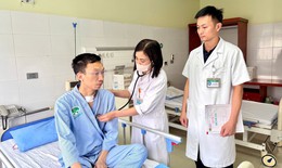 Nghẹt thở chạy đua với 'tử thần', cứu sống Trung tá Công an bị đâm đứt động mạch cảnh
