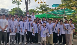 Những khoảnh khắc đẹp trong ngày đầu thi tốt nghiệp THPT tại Quảng Ninh
