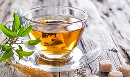 Uống nước lá đinh lăng, lạc tiên có tác dụng gì?