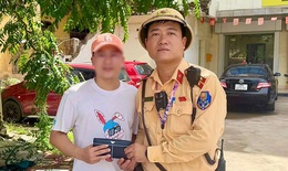 Hà Nội: Đánh rơi ví tiền gần 30 triệu, bất ngờ nhận lại sau chưa đầy 2 giờ
