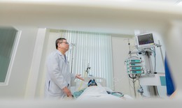 Cuộc chiến sinh tử 2 lần cứu sống nữ bệnh nhân nước ngoài ngay trên bàn can thiệp tại Vinmec Đà Nẵng