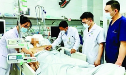 Lá chắn bảo vệ sức khỏe cộng đồng mạng trước tin giả