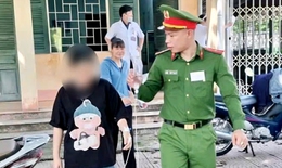 Bị rết cắn vẫn cố dự thi, nữ sinh phải nhập viện giữa giờ làm bài