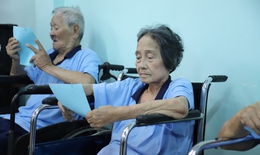 TPHCM triển khai đội y tế lưu động chăm sóc người yếu thế tại các trung tâm bảo trợ xã hội