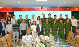 Bộ Công an ký kết triển khai dịch vụ xác thực điện tử qua VNeID trên ứng dụng IVIE - Bác sĩ ơi