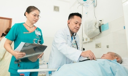 Hai cụ ông cận kề cái chết vì bệnh tim mạch được cứu sống bằng kỹ thuật hiện đại