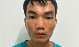 Nửa đêm, gã thanh niên 'mò' sang nhà hàng xóm hiếp dâm bé gái 12 tuổi