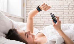 Thiết bị theo dõi giấc ngủ có thể chính là thủ phạm gây... mất ngủ?