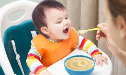 Có nên cho trẻ em ăn mì chính?