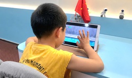 Bảo vệ trẻ em trong thời đại số
Kỳ 1: Trẻ thích 'chạm màn hình'