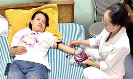 Nữ điều dưỡng hiến máu cứu sản phụ chửa ngoài tử cung vỡ