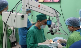 Mắt đỏ ngầu sau khi uống rượu bia, dấu hiệu cảnh báo nguy hiểm