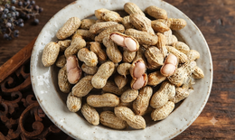 Ăn lạc luộc vào buổi sáng có tác dụng gì?