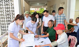 Bệnh viện Kiến An khám sức khỏe miễn phí cho 150 người có công